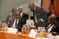 NEWS - Angela Merkel begrüsst Politgrössen zur Konferenz "G20 Compact with Africa" in Berlin