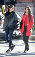 PEOPLE - Sara Sampaio unterwegs im East Village in NYC