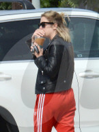 EXKLUSIV - Ashley Simpson mit Cara Delevingne in Studio City unterwegs