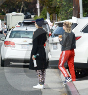 EXKLUSIV - Ashley Simpson mit Cara Delevingne in Studio City unterwegs