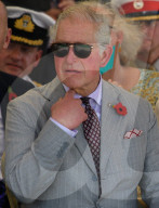 PEOPLE - Prinz Charles und Camilla leiden unter der Hitze in Ghana