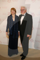 PEOPLE - Promis an der Operngala für die Deutsche AIDS-Stiftung in Berlin