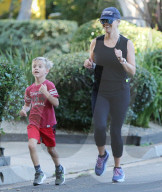 PEOPLE - Reese Witherspoon joggt mit Tennessee