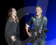 PEOPLE - Stand Up For Heroes: Bruce Springsteen live in New York