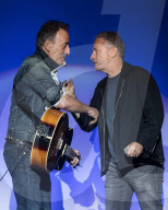 PEOPLE - Stand Up For Heroes: Bruce Springsteen live in New York