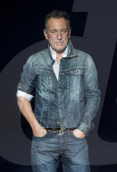 PEOPLE - Stand Up For Heroes: Bruce Springsteen live in New York