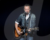 PEOPLE - Stand Up For Heroes: Bruce Springsteen live in New York