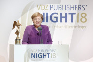 NEWS - Berlin: Rania von Jordanien und Angela Merkel bei der VDZ Publishers‘ Night