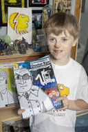 FEATURE - Drew Marr (10) produziert und vertreibt eigene Comic-Bücher weltweit