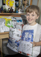 FEATURE - Drew Marr (10) produziert und vertreibt eigene Comic-Bücher weltweit