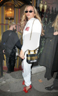 PEOPLE - Promis an der Moschino H&M Party in London