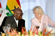 PEOPLE - Royal Afrika Tour: Charles und Camilla tanzen in Ghana