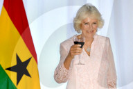 PEOPLE - Royal Afrika Tour: Charles und Camilla tanzen in Ghana