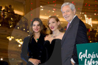 PEOPLE - Jessica Chastain an der Illumination der Weihnachtsdekoration in der Galerie Lafayette in Paris