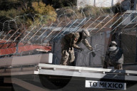 NEWS - US Army in Nogales an der Grenze zu Mexico