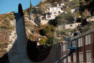 NEWS - US Army in Nogales an der Grenze zu Mexico