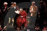 PEOPLE - Joni 75: Hippie-Ikone Joni Mitchell feiert Geburtstag in LA