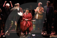 PEOPLE - Joni 75: Hippie-Ikone Joni Mitchell feiert Geburtstag in LA