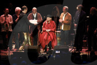 PEOPLE - Joni 75: Hippie-Ikone Joni Mitchell feiert Geburtstag in LA