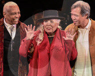 PEOPLE - Joni 75: Hippie-Ikone Joni Mitchell feiert Geburtstag in LA