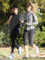PEOPLE - Reese Witherspoon beim Joggen in Los Angeles