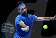 NEWS - Tennis ATP Finals: Federer gewint gegen Thiem
