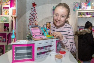 FEATURE - Kinderträume werden wahr: Die 'Christmas Dream Toys Exhibition' in London