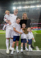 PEOPLE - Familie von Wayne Rooney bei seinem letzten internationalen Fussballspiel