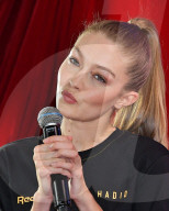 PEOPLE - Gigi Hadid in Tokio
