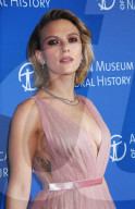 PEOPLE - Scarlett Johannson an der American Museum Of Natural History Gala