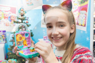 FEATURE - Kinderträume werden wahr: Die 'Christmas Dream Toys Exhibition' in London