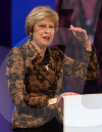 NEWS - London: Premier May verteidigt ihren Brexit-Kurs vor der Wirtschaft