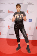 PEOPLE - Berlin: Promis an der 'Künstler gegen Aids' Gala