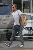 EXKLUSIV - Cameron Douglas mit der Familie in LA unterwegs