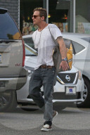 EXKLUSIV - Cameron Douglas mit der Familie in LA unterwegs