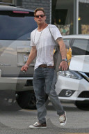 EXKLUSIV - Cameron Douglas mit der Familie in LA unterwegs