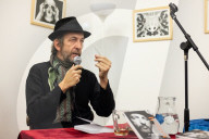 PEOPLE - Arthur H liest in Toulouse