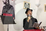 PEOPLE - Arthur H liest in Toulouse