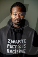 PORTRAIT - Der 'Schwaze Peter': 'Kick Out Zwarte Piet' Aktivist Jerry Afriyie im Amsterdam