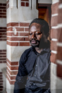 PORTRAIT - Der 'Schwaze Peter': 'Kick Out Zwarte Piet' Aktivist Jerry Afriyie im Amsterdam