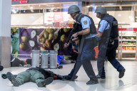 FEATURE - Pix of the Day: Bilder des Tages