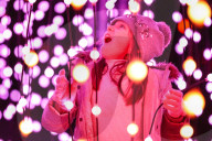 FEATURE - Weihnachtsbeleuchtung im Kew Garden's in Richmond