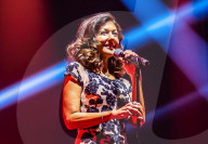PEOPLE - Gräfin Alexandra singt 'Wash me away' live auf der Bühne in Malmö 