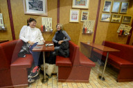 FEATURE - Ein Muss für Nostaligiker: Besuch im Glasgower Landside Cafe