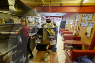 FEATURE - Ein Muss für Nostaligiker: Besuch im Glasgower Landside Cafe