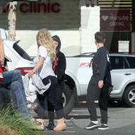 EXKLUSIV - Wie die Zeit vergeht! Britney Spears mit ihren grossen Jungs Jayden und Sean unterwegs