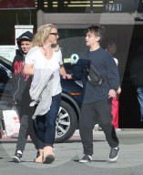 EXKLUSIV - Wie die Zeit vergeht! Britney Spears mit ihren grossen Jungs Jayden und Sean unterwegs