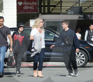 EXKLUSIV - Wie die Zeit vergeht! Britney Spears mit ihren grossen Jungs Jayden und Sean unterwegs