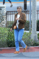EXKLUSIV - Jessica Alba mit ihren Kindern und ihrer Mutter auf dem Spielplatz in Beverly Hills 