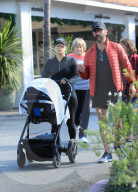 EXKLUSIV - Eva Longoria geht mit Baby Santiago, Jose Baston und ihrer Mutter Ella Mireles zum Lunch